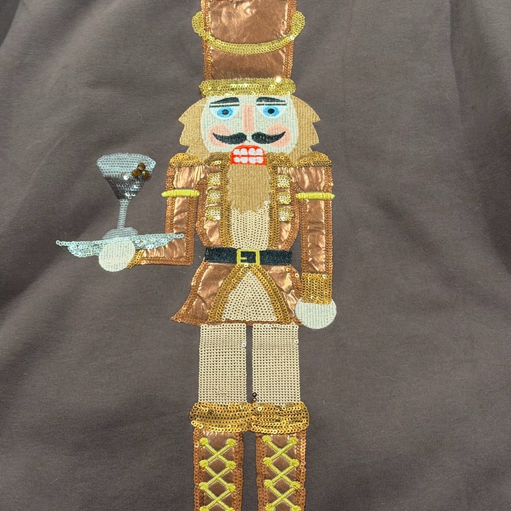 Brown Nutcracker Sweatshirt Queen of Sparkles size M - Picture 6 of 10